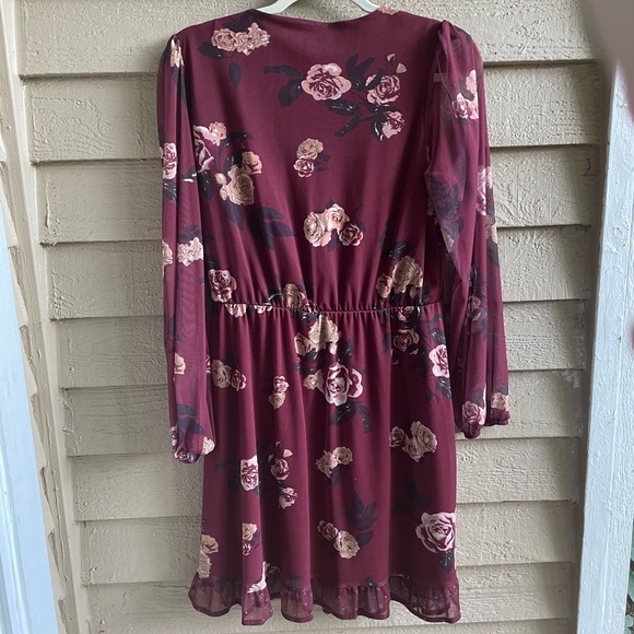 XHILARATION Floral Dress - Picture 4 of 7